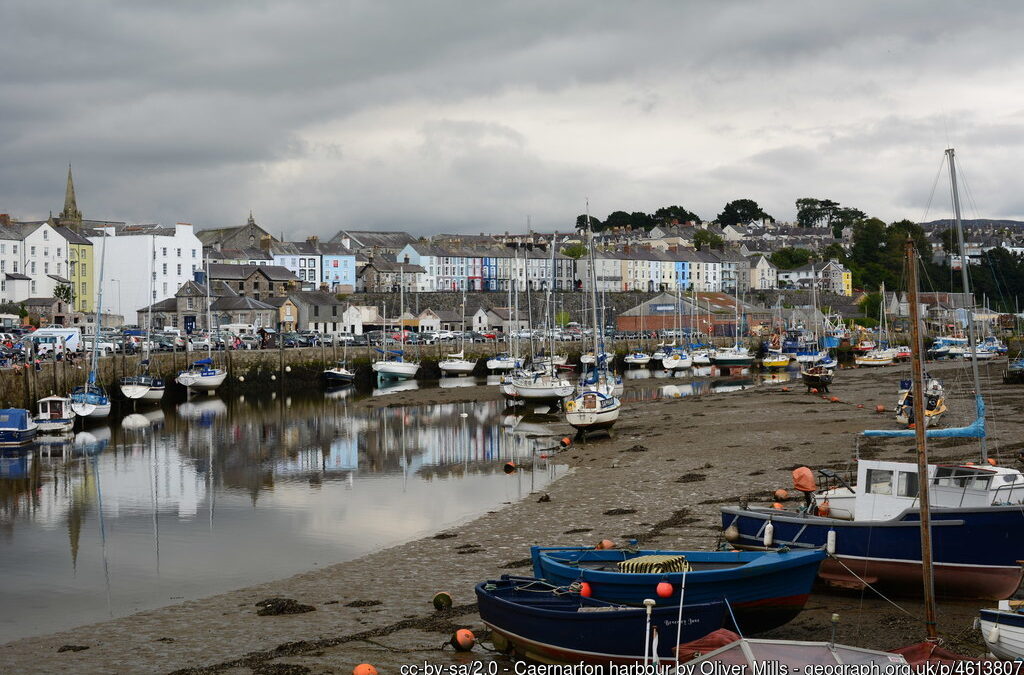 geograph-4613807-by-Oliver-Mills