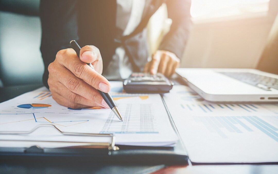 Why Small Businesses Should Hire an Accountant