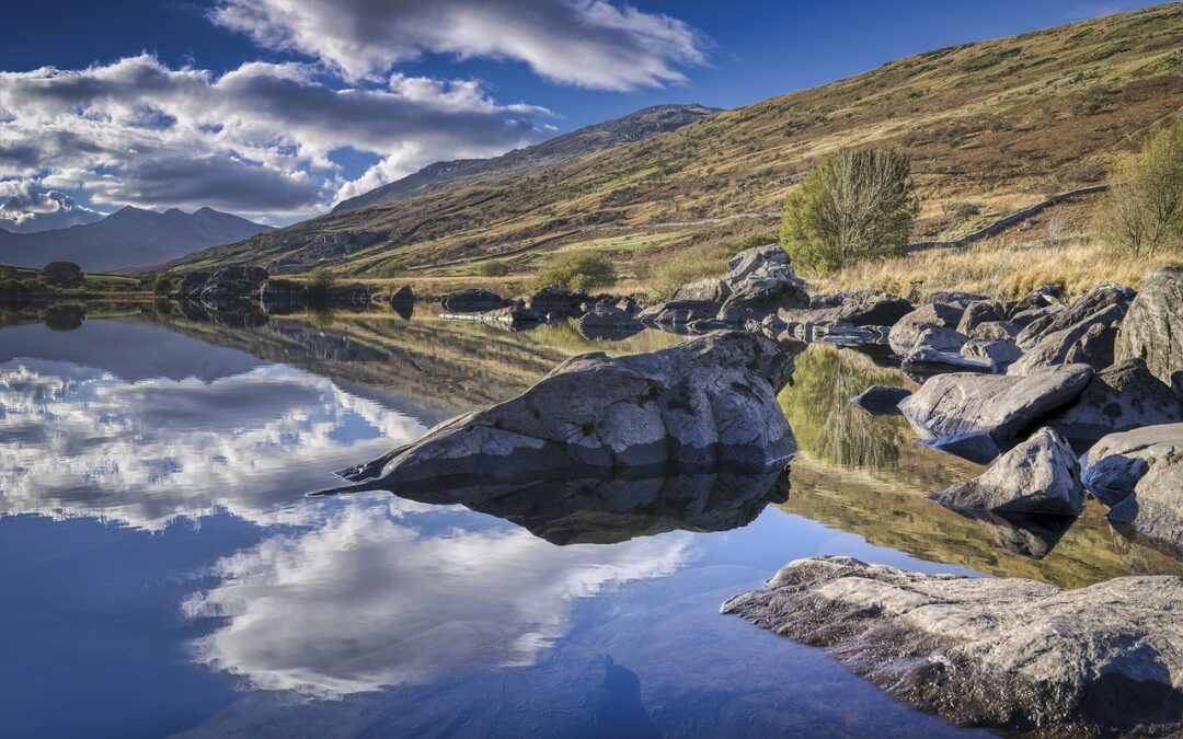 lake-6005928_1280